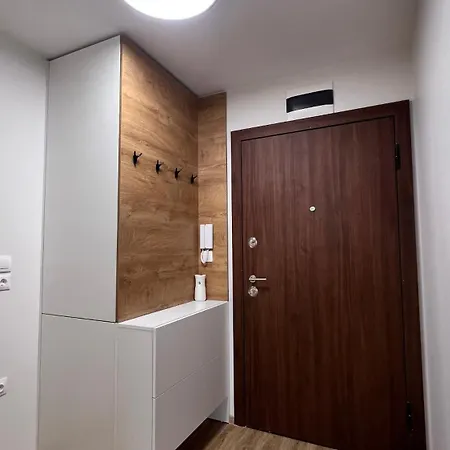 1 Bedroom - Parking Spot, Fast Wi-fi And Coffee-tea Corner Plovdiv
